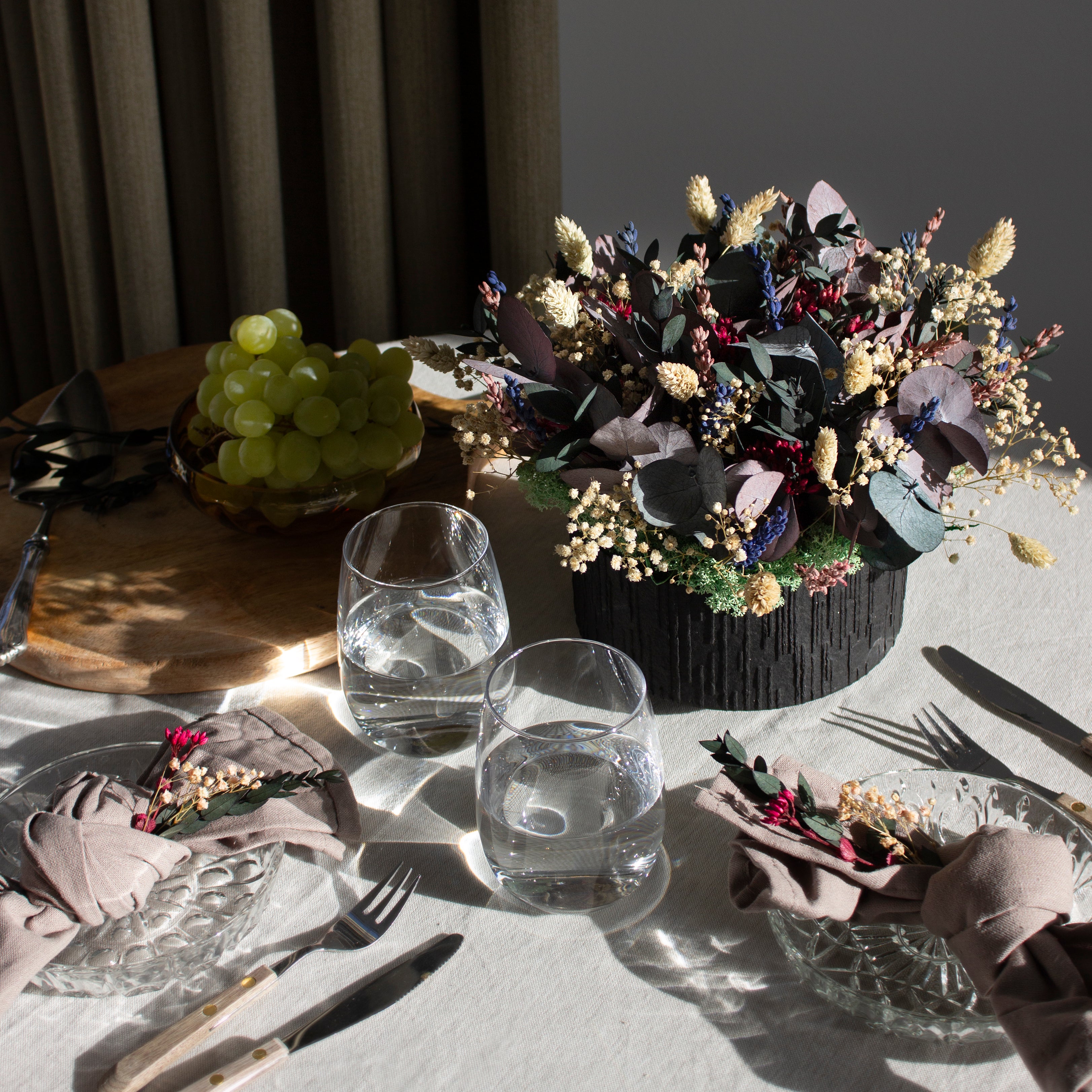 Blomsterdekoration til bord